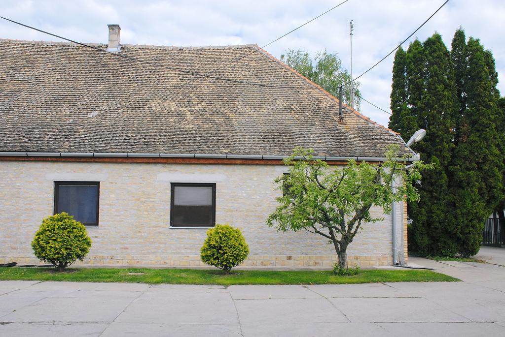 Bezdan Guesthouse Экстерьер фото